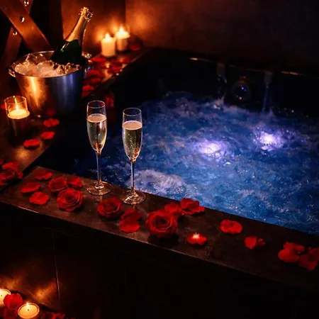 Le Secret Des Ducs Jacuzzi Apartment *